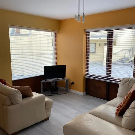 Village Centre Apartment Lahinch
